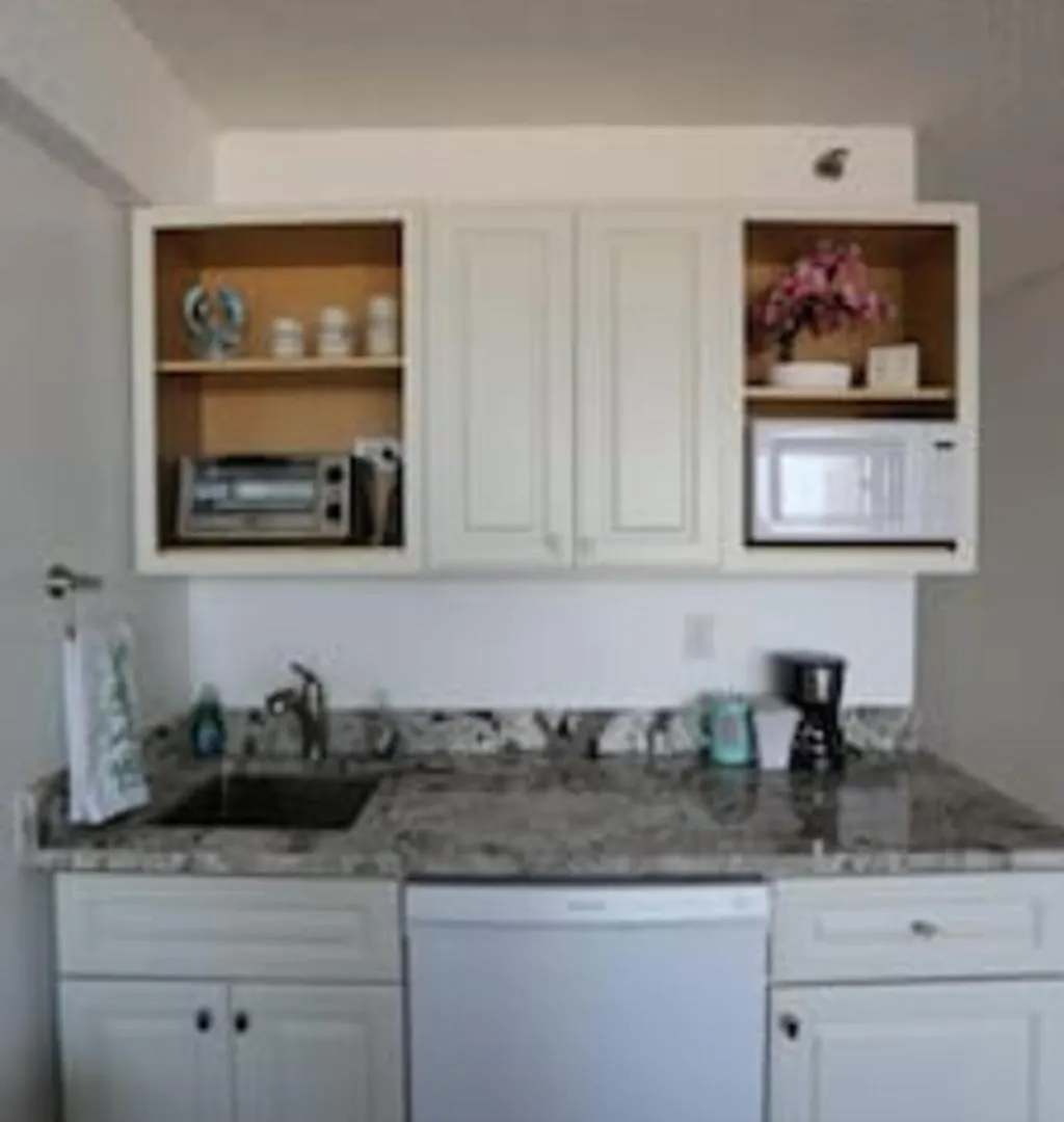 Pool Luxury Oceanfront Studio Ideal 4 Long Stay Daytona Beach Apartment
