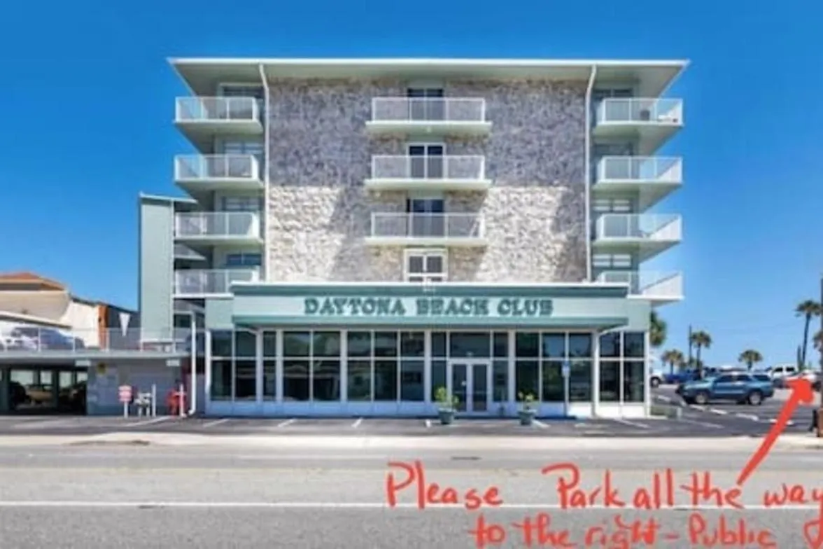 Pool Luxury Oceanfront Studio Ideal 4 Long Stay Daytona Beach United States