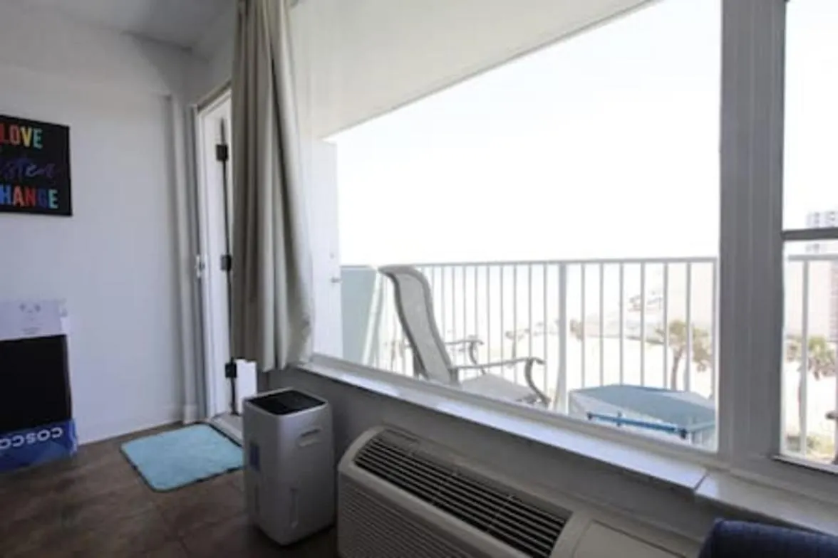 Apartment Pool Luxury Oceanfront Studio Ideal 4 Long Stay Daytona Beach